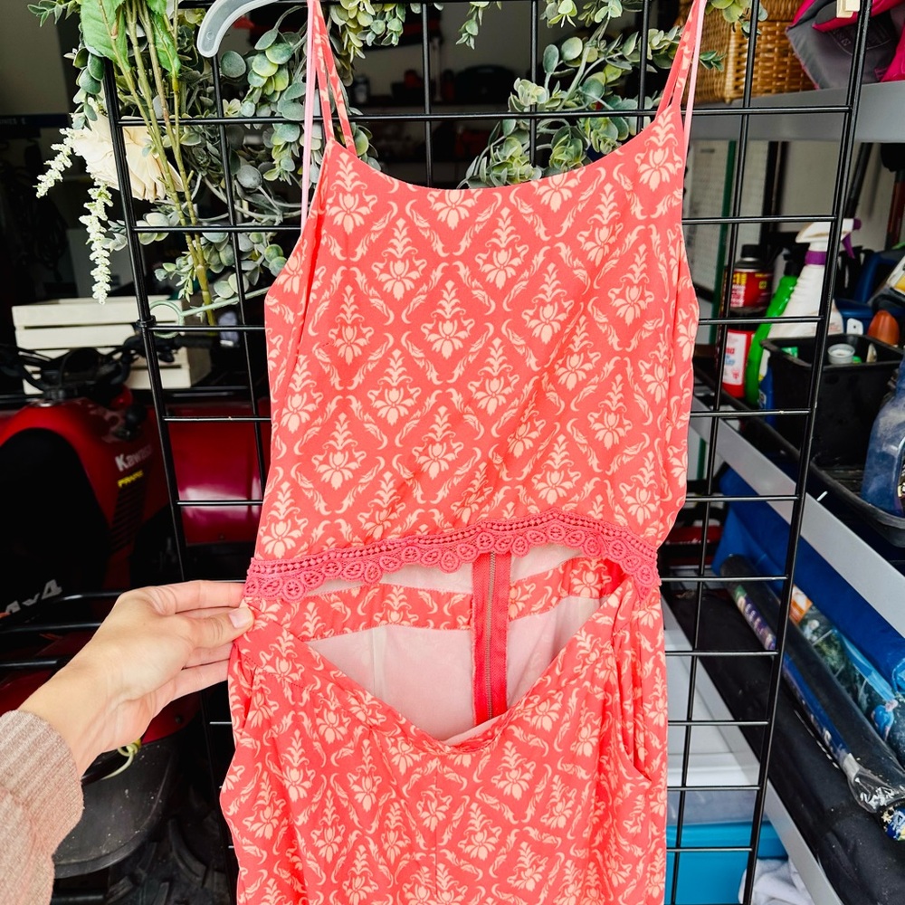 Coral Patterned Sleeveless Romper